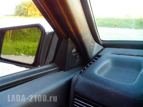 Так выглядит зеркало с электроприводом на ВАЗ-2108